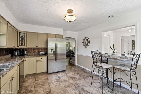 Tiny photo for 32207 Lake Road, Avon Lake, OH 44012 (MLS # 5209334)