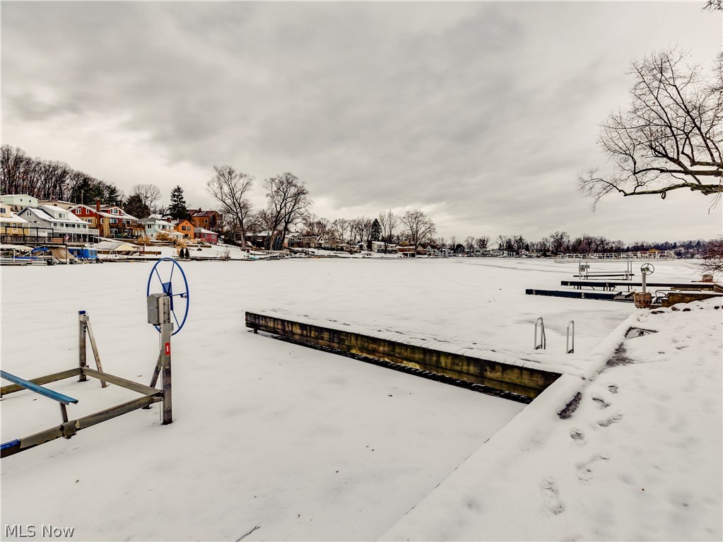 Oak Point - Residential