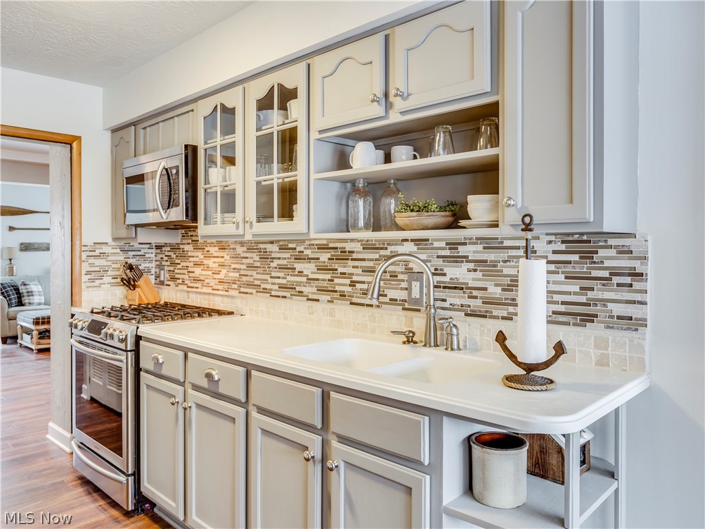 Oak Point - Residential