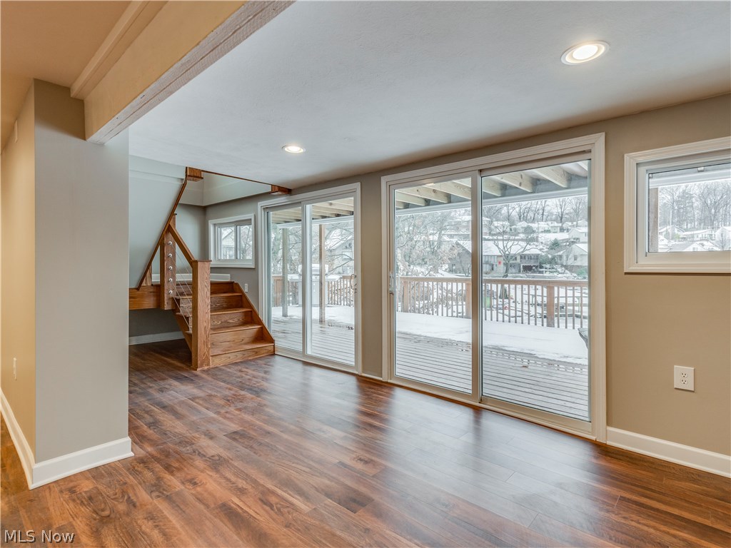 Oak Point - Residential