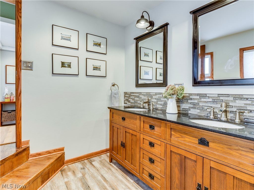 Oak Point - Residential