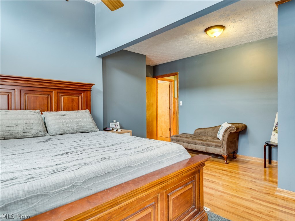 Oak Point - Residential