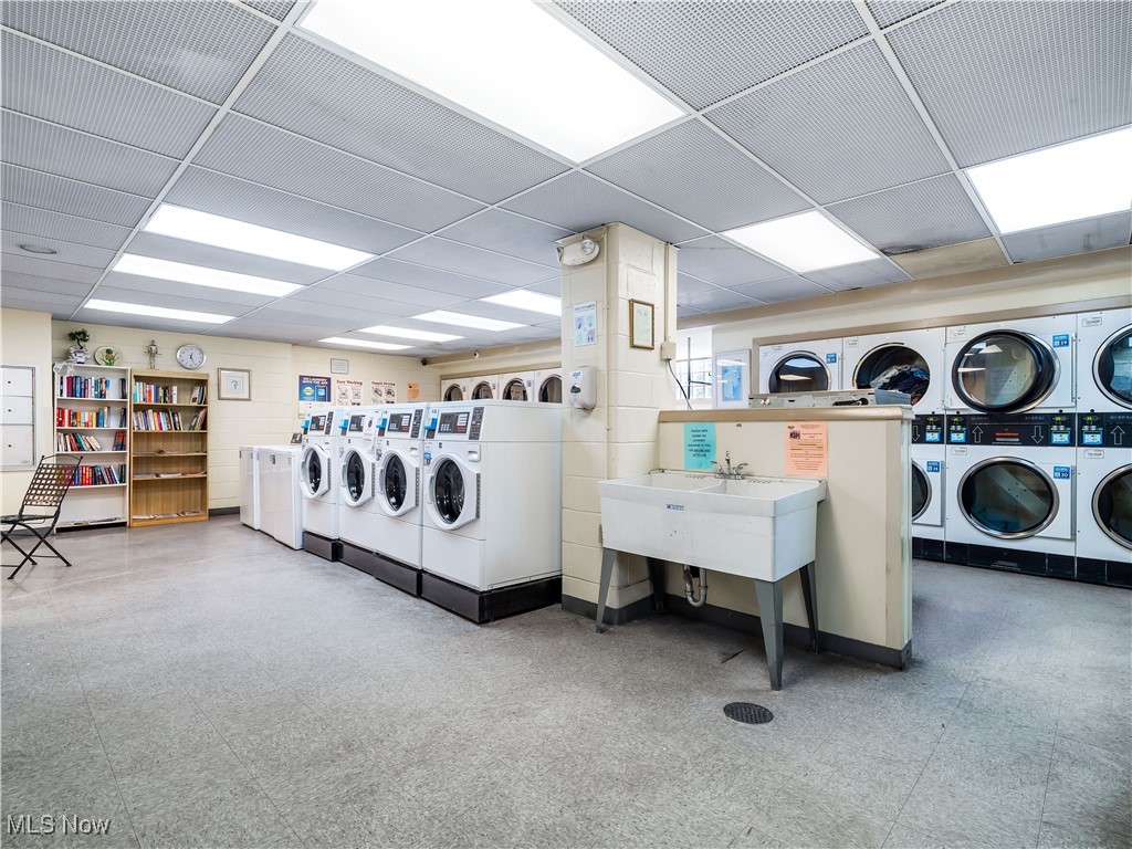 11850 Edgewater Drive #311, Lakewood, Ohio image 37