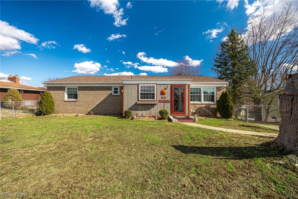 Photo of 1336 S 13th Street, Coshocton, OH 43812 (MLS # 5188229)