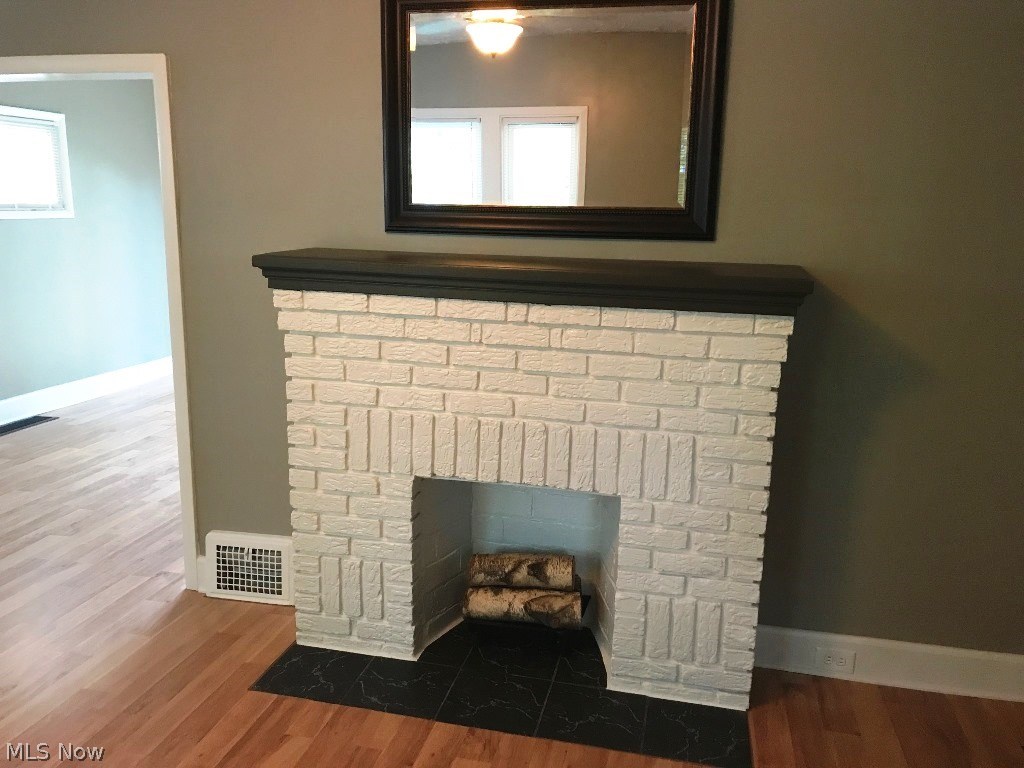 Conger Helper Realty Cos Hall - Residential