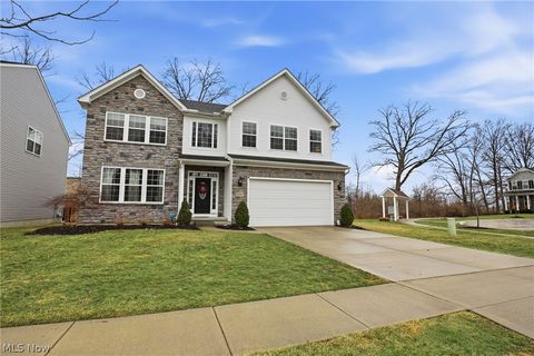 Tiny photo for 32895 Rebecca Lane, Avon Lake, OH 44012 (MLS # 5187799)