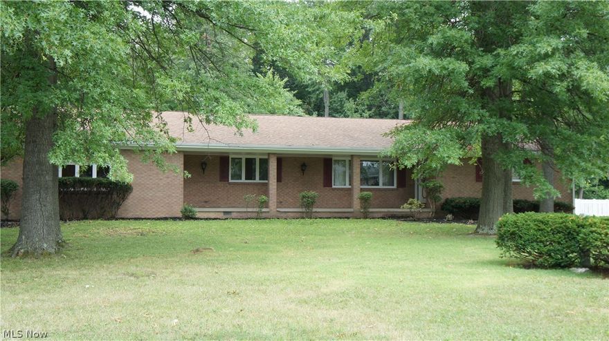 RECENTLY REDUCED AND PRICED TO SELL! This Quality All Brick Ranch features 3 bedrooms on main level and 2  bedrooms on lower level. Fabulous, spacious kitchen features custom cabinetry and lots of counter space. Large dinnette is open to kitchen and has beautiful picture window overlooking back yard which was recently fenced in with vinyl fence.  Backyard is quite large and backs up to wooded area (very private).   Original hardwood floor in family room is quite lovely with brick fireplace and beams. This is a quality built home that sits on 2 parcels of land. Other features include newer roof, newer hot water tank, newer kitchen countertops, replacement of 3 windows, central vacuum system, and recently some additional landscaping. Home does need some TLC and updating... but with a little bit of work, this could be your dream home! Too many details to mention. Call today.
Seller is motivated!