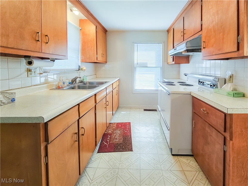 5931 Freitag Street, Canton, Ohio image 9