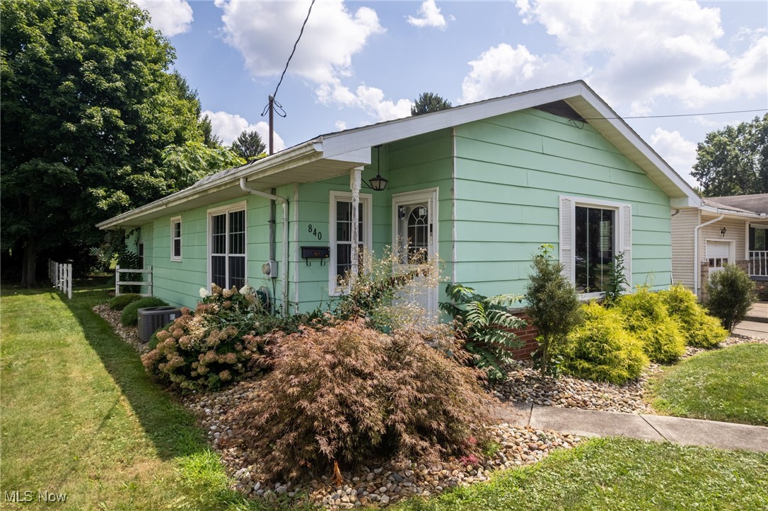 This property is listed to sell, quick. This 2 bedroom/1 bath is ready for a first time home buyer, an empty nester or an investor to take this property as is and make it exactly what they want in this property. Please do not overlook this one, come make an appointment to see it today.
