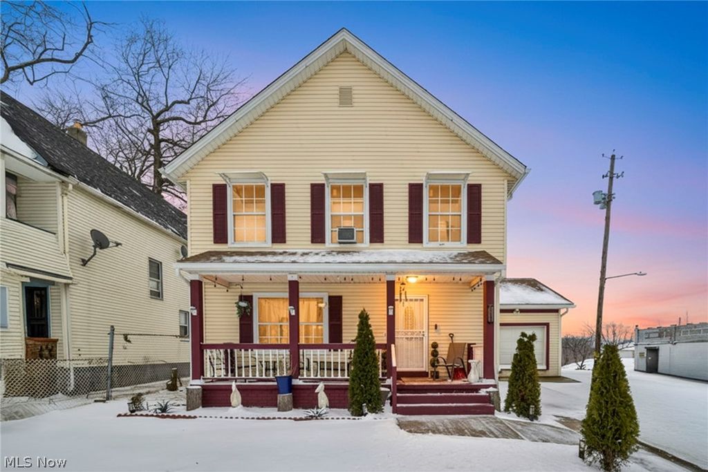 Photo of 12500 Woodside Avenue, Cleveland, OH 44108 (MLS # 5189097)