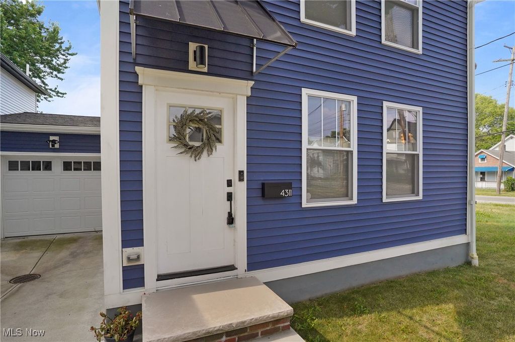 Photo of 4311 Bailey Avenue, Cleveland, OH 44113 (MLS # 5168254)