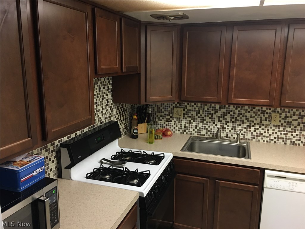 Aurora Shores - Residential