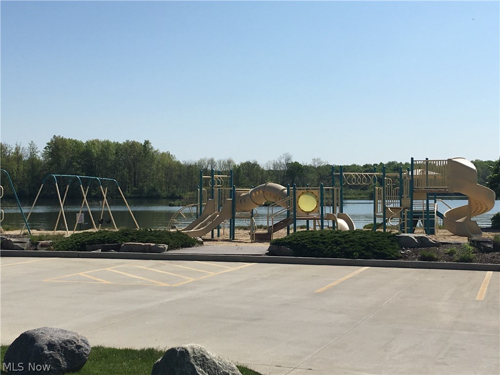 Aurora Shores - Residential