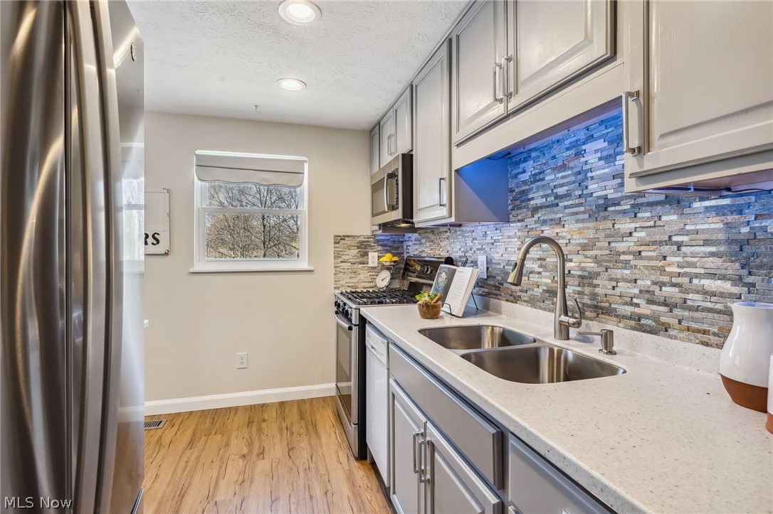 Crestwood - Residential