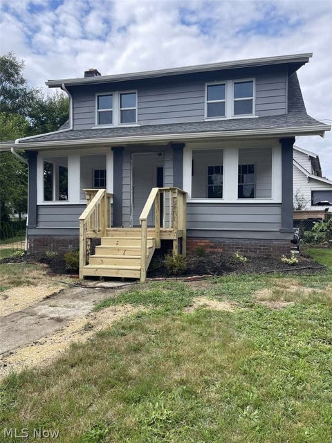 Homes For Sale - 1273 Pondview Avenue<br/> Akron, OH 44305
