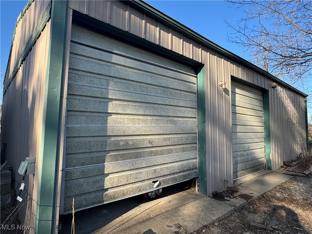 2461 Peters Creek Road, Cambridge, Ohio image 4
