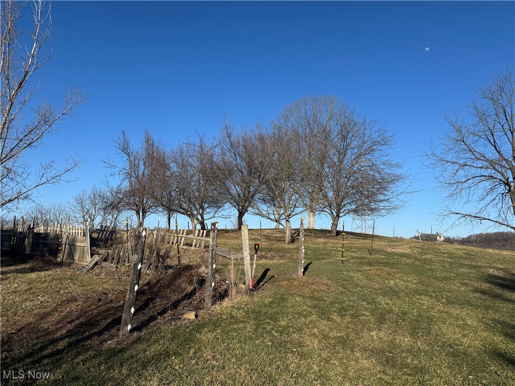 2461 Peters Creek Road, Cambridge, Ohio image 16