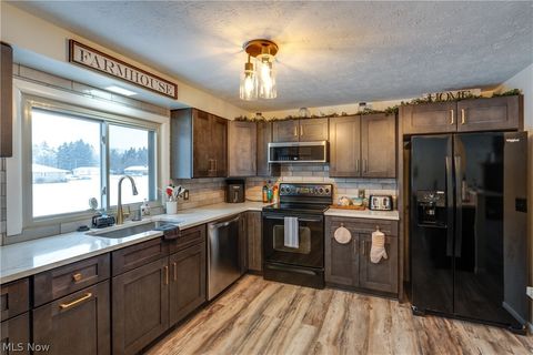 Tiny photo for 5651 Grafton Road, Valley City, OH 44280 (MLS # 5188180)