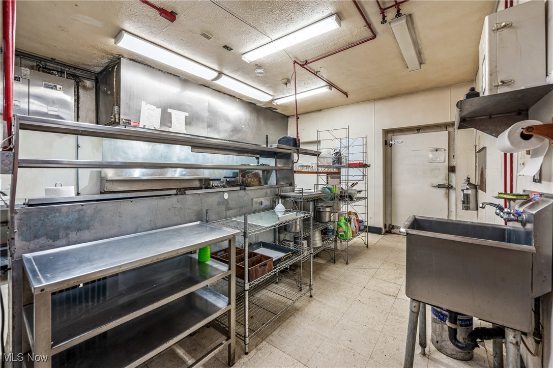 Leetonia, Ohio 44431, United States, ,Commercial,Active,30076