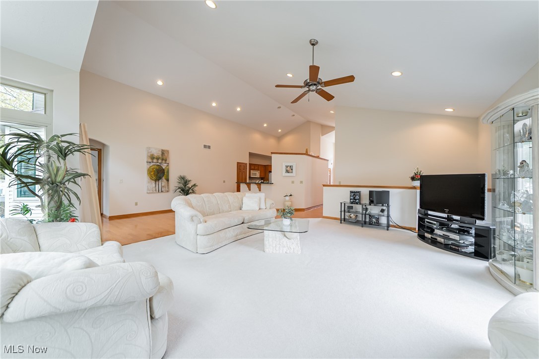 9388 Scottsdale Drive, Broadview Heights, Ohio image 9