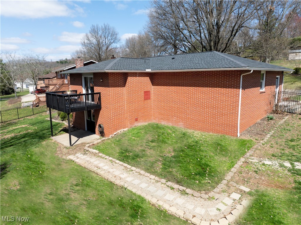 430 Springbrook Drive, New Philadelphia, Ohio image 10