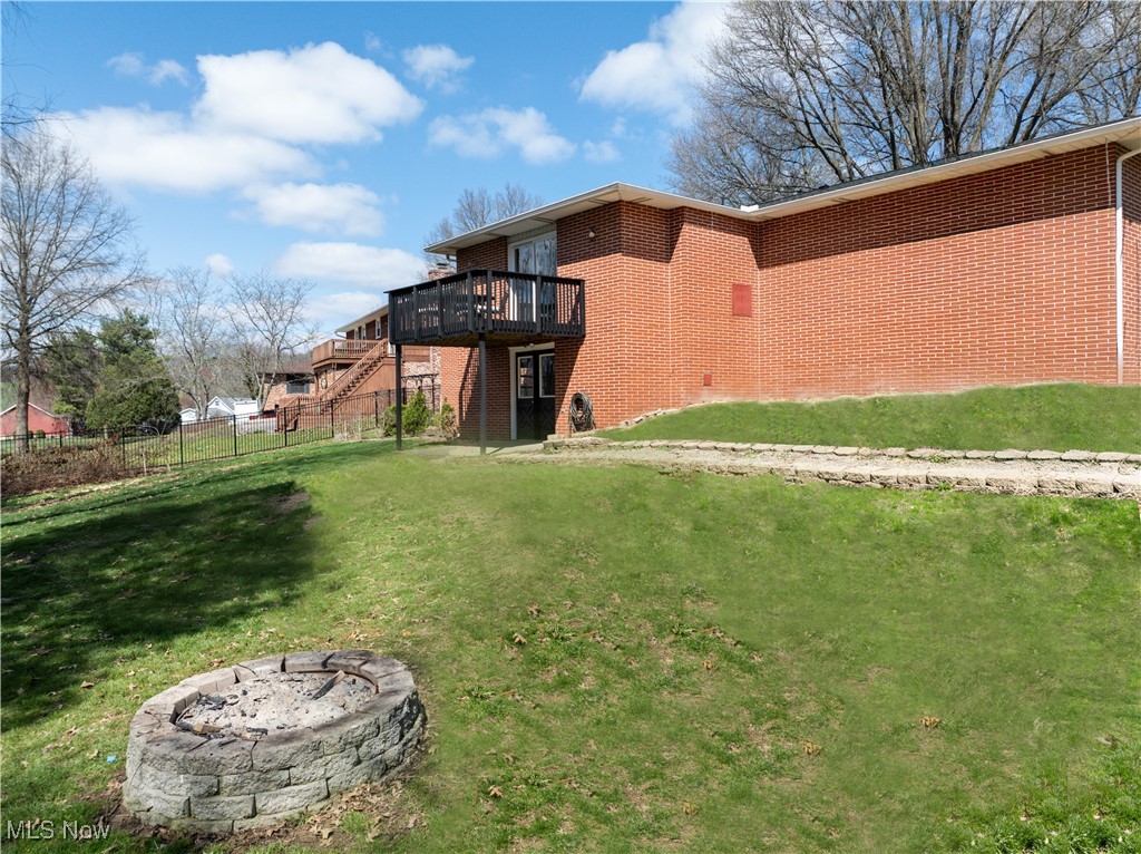 430 Springbrook Drive, New Philadelphia, Ohio image 12