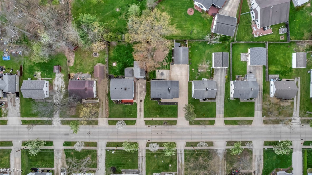 937 Oak Street, Medina, Ohio image 32