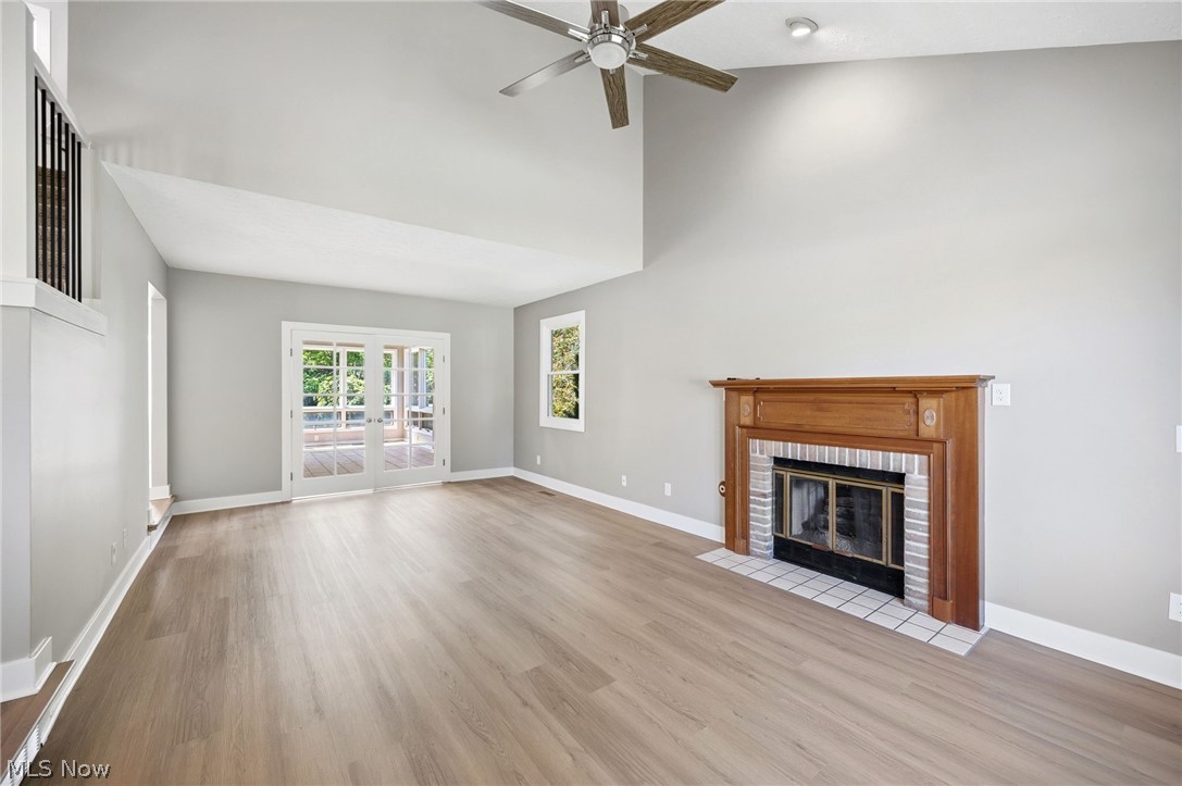 14367 Crown Point Parkway