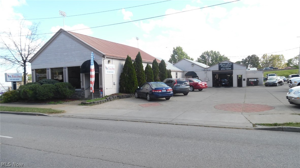 Great office building and Auto Detailing Shop in a very high traffic area on Greene Street next to the Williamstown Bridge. Plenty of off-street parking. Offices were very tastefully remodeled and are ready for new occupants. Owner would also lease the 2,430 sq. ft. of offices at $4,500 per month plus utilities. Auto Detailing Shop and storage area contain approximately 3,450 sq. ft.