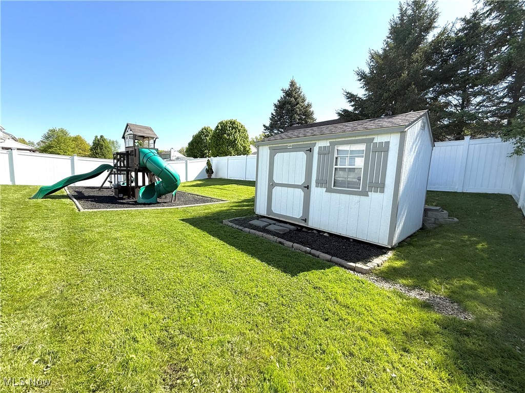 4130 Pembroke Drive, Kent, Ohio image 49