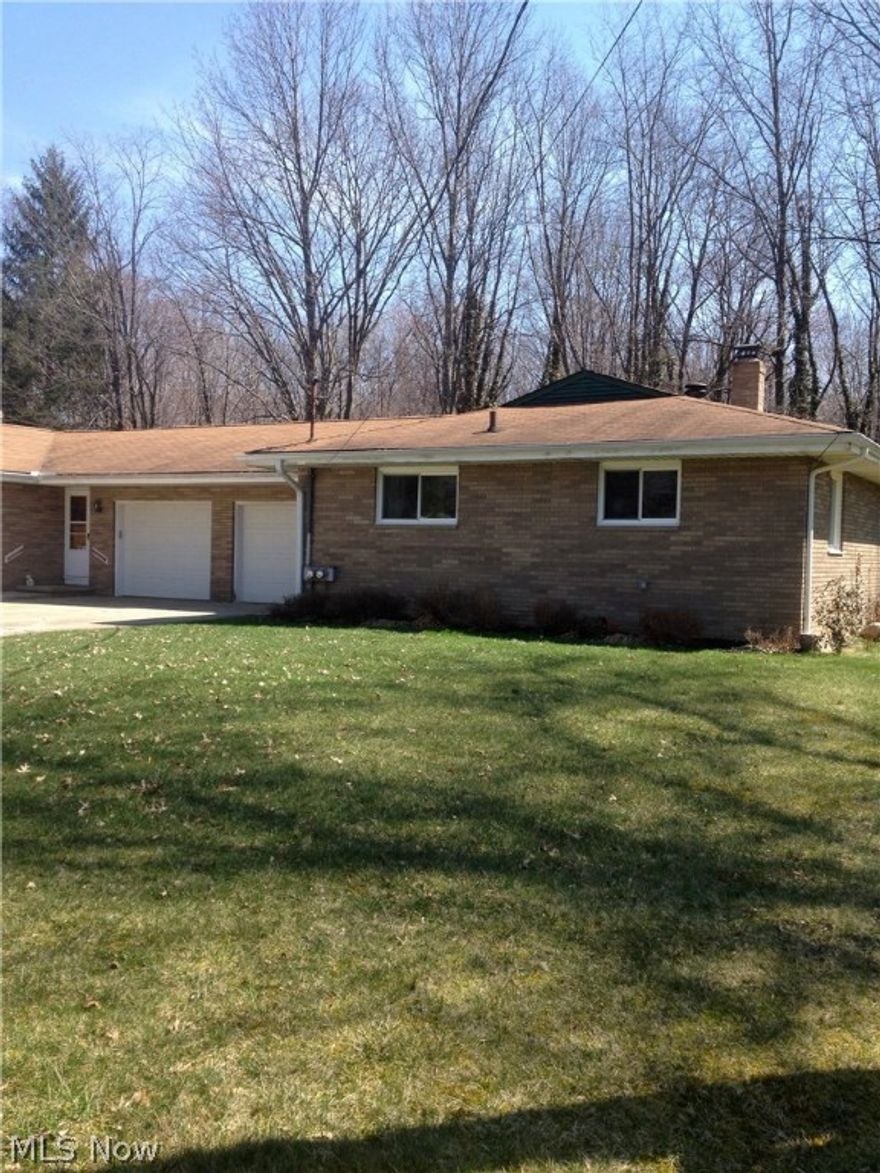 Fantastic updated ranch duplex for rent in Stow! Clean, bright and sunny unit with an open floor plan. Fresh paint throughout.  Kitchen opens to dining area and family room. Fireplace in family room with sliders out to the back patio. Huge finished room in the basement. Plenty of storage! Backyard overlooks a wooded lot. One car attached garage and a shed. Situated toward the end of a cul-de-sac street, but just minutes away from shopping and restaurants! No cats, some dogs under 35# may be considered on a case by case basis for well qualified applicants with an additional monthly pet rent.  All adult applicants must apply online for a credit and background check. $35 app fee per person. This one wont last long, dont miss it!