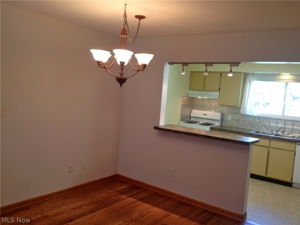 Starts Sub - Residential Lease