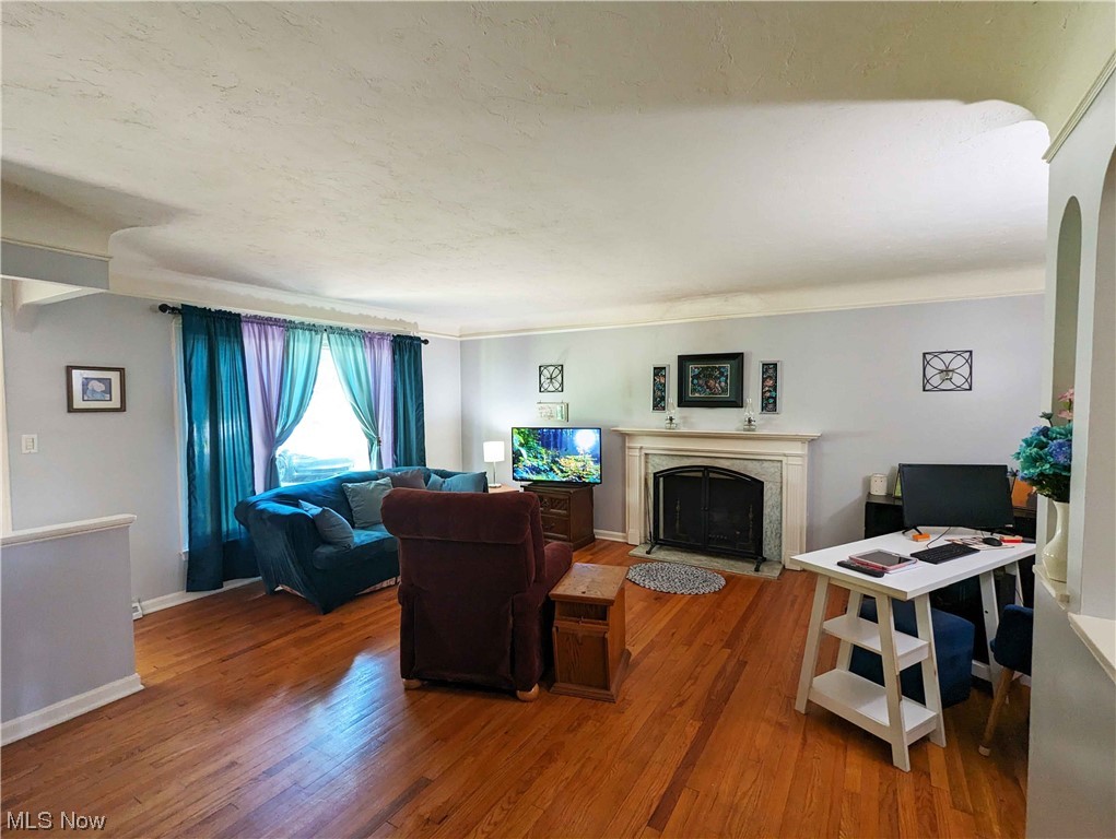 Mastic Road Gardens Est/L W Mille - Residential