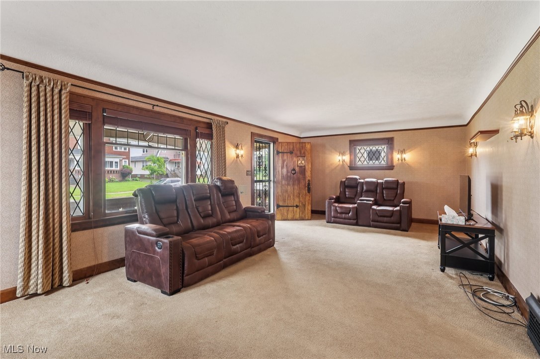 1900 Cypress Avenue, Cleveland, Ohio image 8