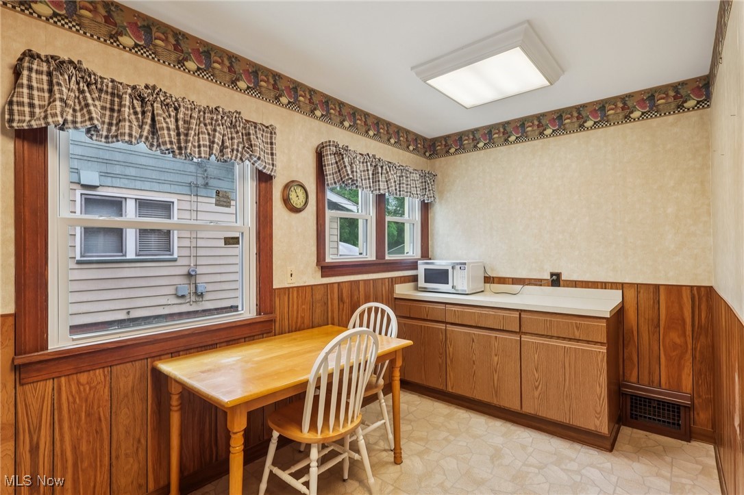 1900 Cypress Avenue, Cleveland, Ohio image 11
