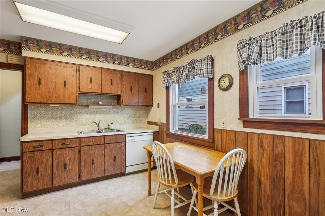 1900 Cypress Avenue, Cleveland, Ohio image 12