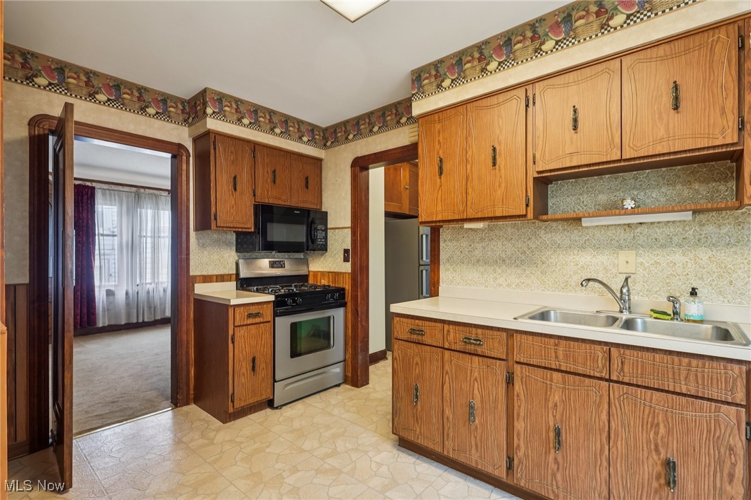 1900 Cypress Avenue, Cleveland, Ohio image 13