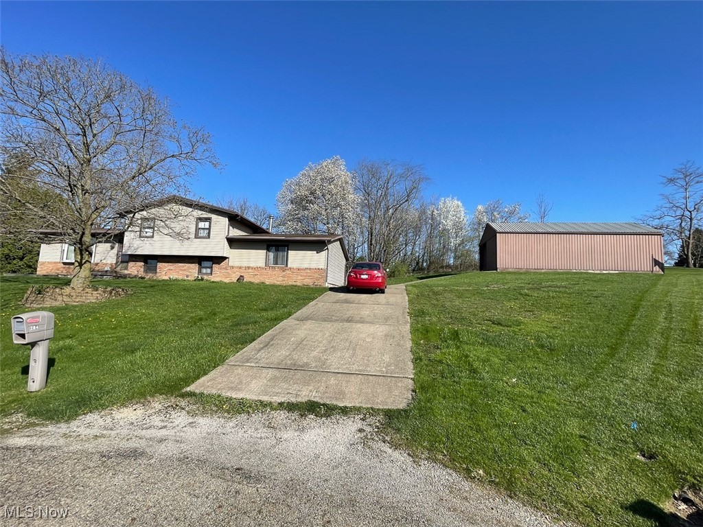 2840 Farmington Circle, Canton, Ohio image 1