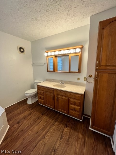 T M Robbins Add 03 - Residential Lease