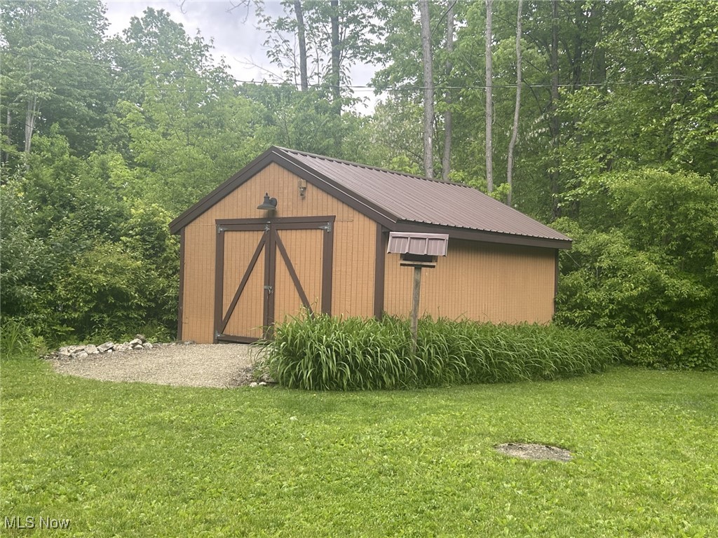 6920 South Boulevard, Andover, Ohio image 32