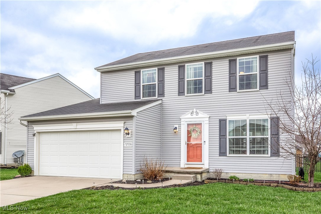 37539 Tail Feather Drive, North Ridgeville, Ohio image 2