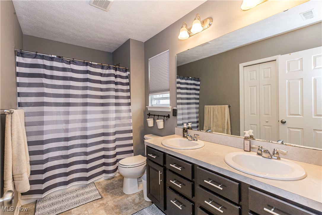 37539 Tail Feather Drive, North Ridgeville, Ohio image 25