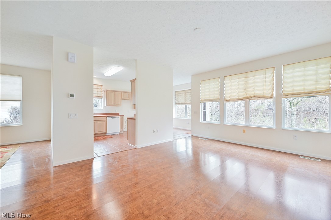 Avenbury Lakes Subdivision - Residential