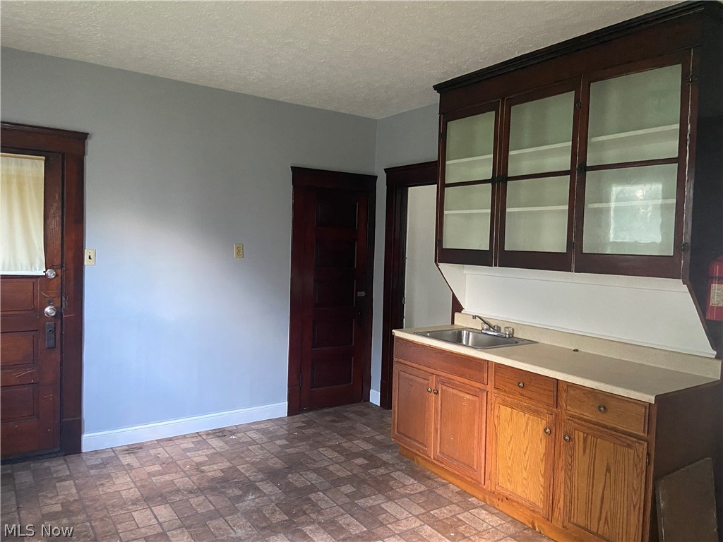 M P Kniolas Allotment - Residential Income