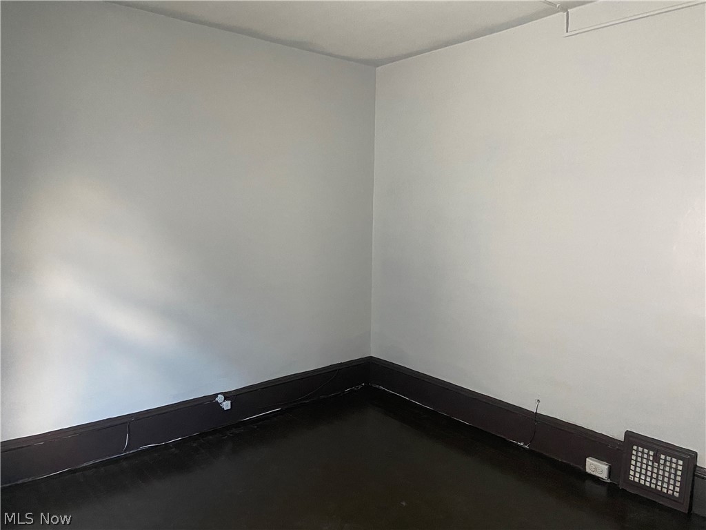 M P Kniolas Allotment - Residential Income