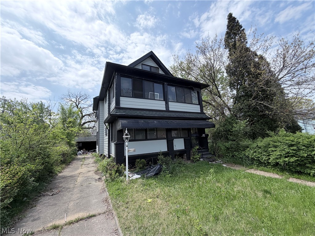 Globe Sub - Residential Income