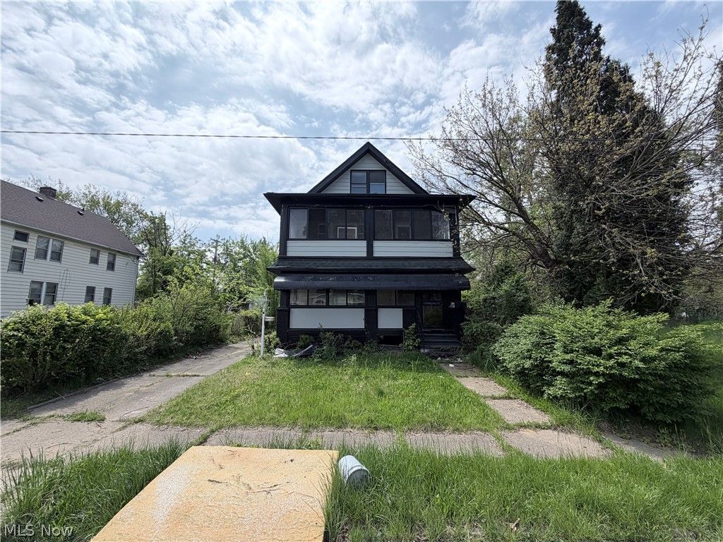 Photo of 13508 Mann Avenue, East Cleveland, OH 44112 (MLS # 5209525)