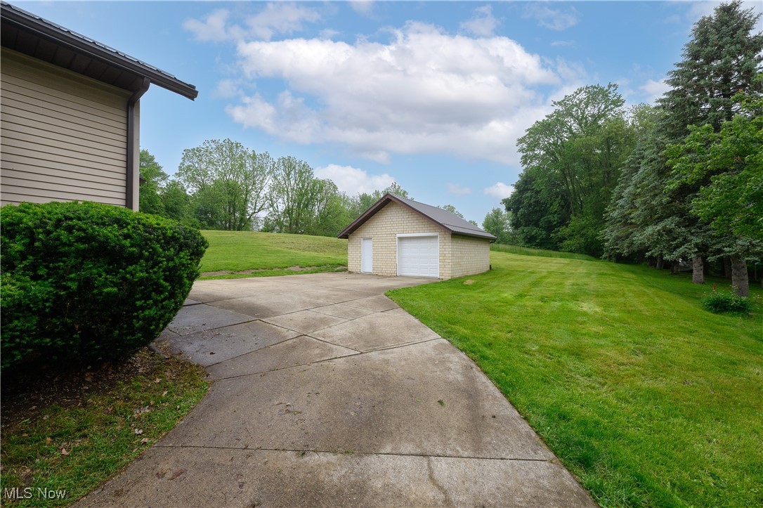 2985 Brouse Street, Uniontown, Ohio image 4