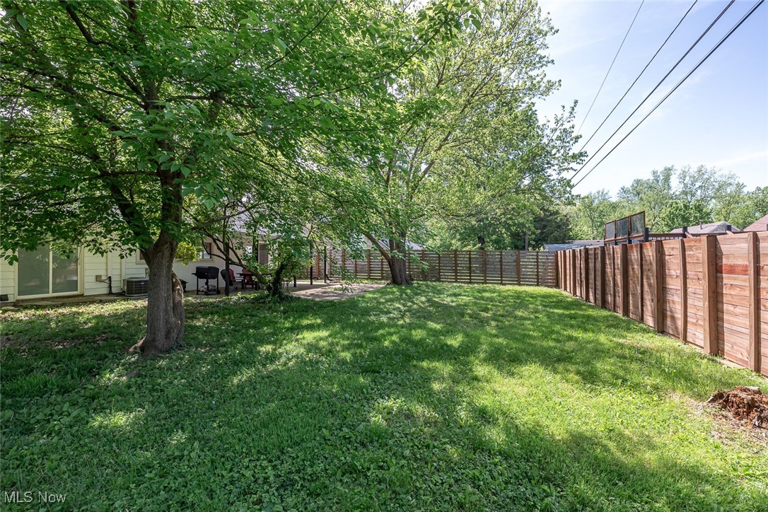 4875 Northwood Drive, Sheffield Lake, Ohio image 36