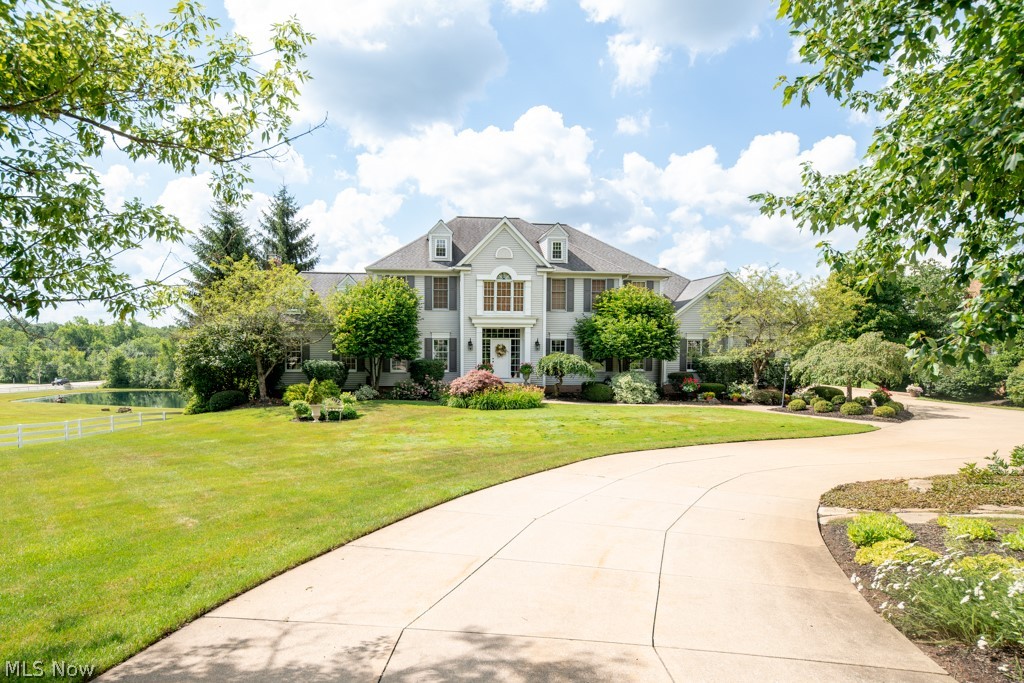 1998 E Hines Hill Road